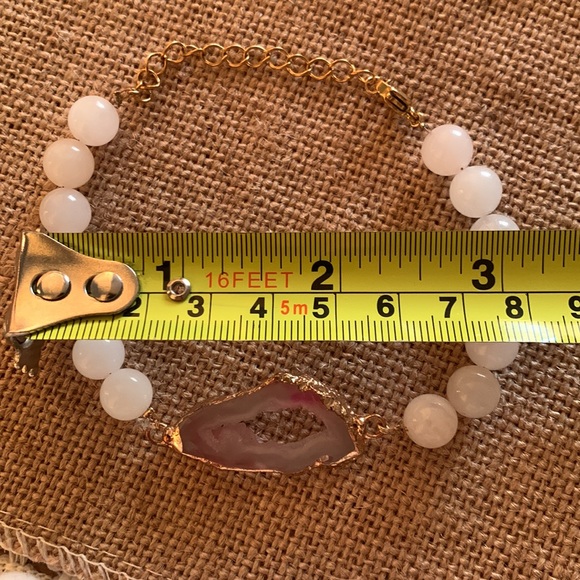 ♥️$5/20♥️ 🇨🇦Quartz Bracelet - Picture 6 of 6